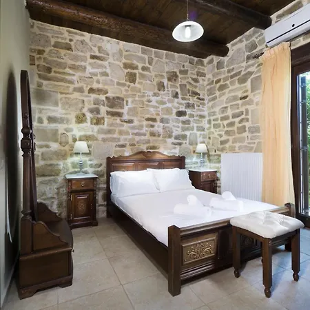 Villa Platanos Villa